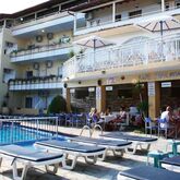 Tropical Studio Apartments Picture 3