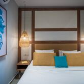Enorme Lifestyle Beach - Adults Only Picture 5