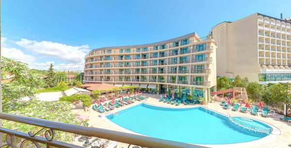 Holidays at Mena Palace Hotel in Sunny Beach, Bulgaria