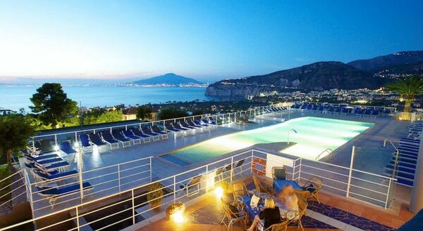 Holidays at Art Hotel Gran Paradiso in Sorrento, Neapolitan Riviera