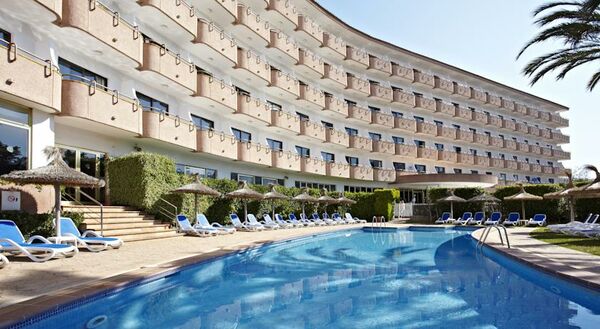 Holidays at Grupotel Maritimo Hotel in Alcudia, Majorca