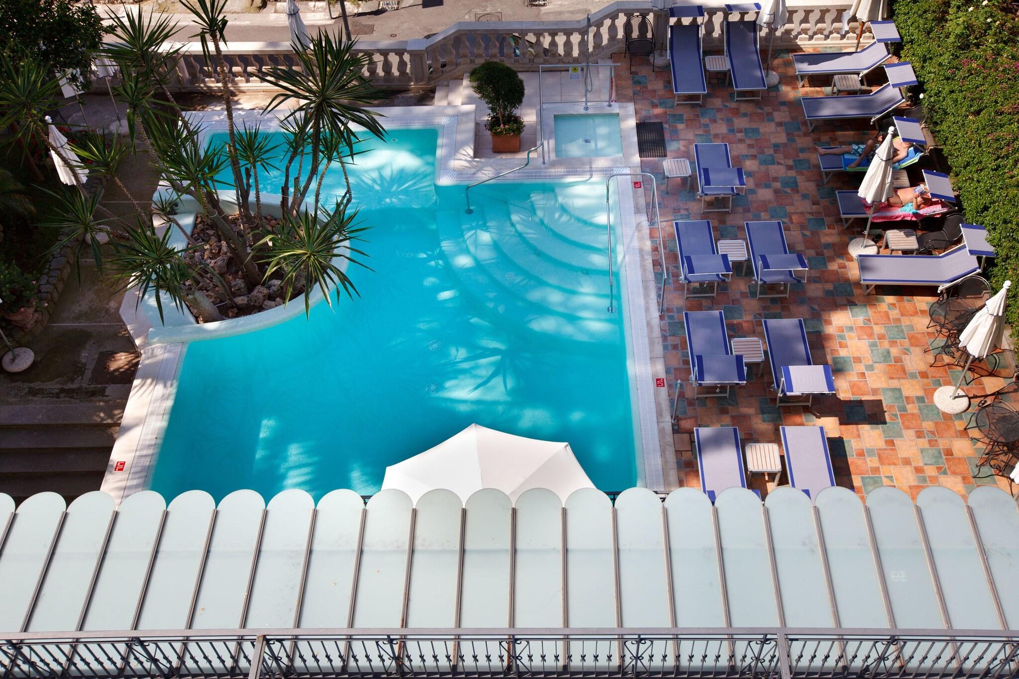 Holidays at Zi Teresa Hotel in Sorrento, Neapolitan Riviera