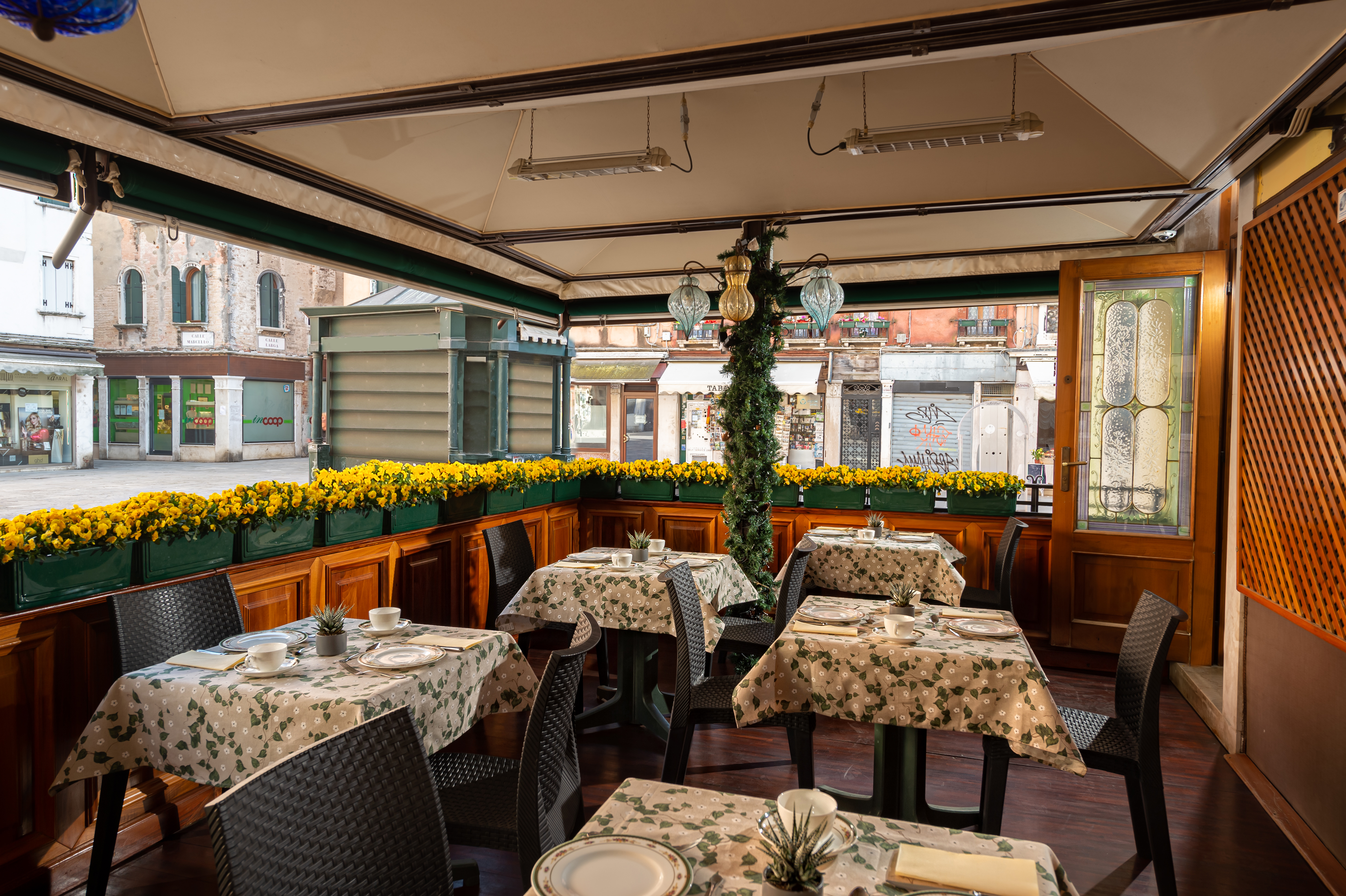 Holidays at Santa Marina Hotel in Venice, Italy