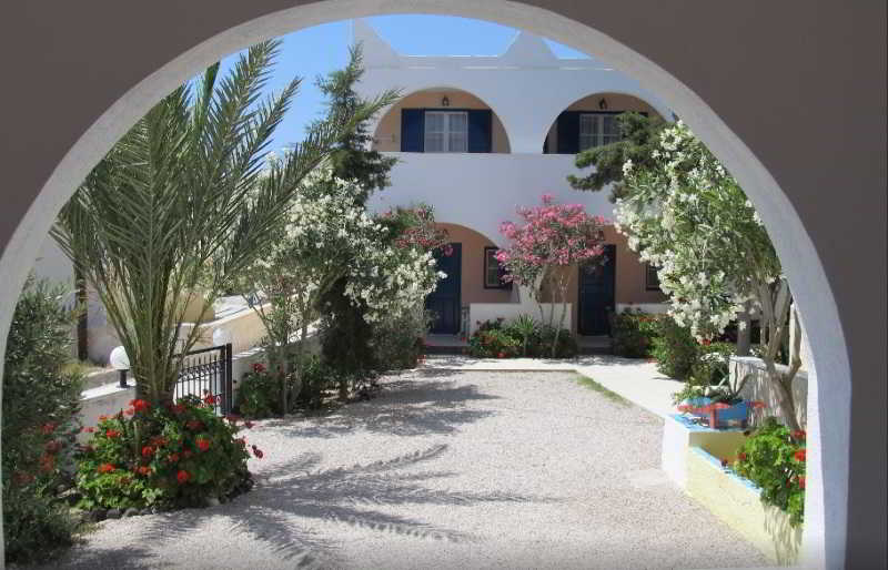 Holidays at Limnes Villas in Perissa, Santorini