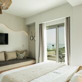 Blue Carpet Luxury Suites Picture 5