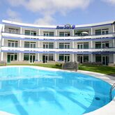 Arco Iris Apartments Picture 2