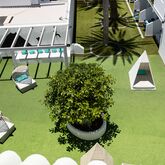 Surfing Colors Apartments Picture 12