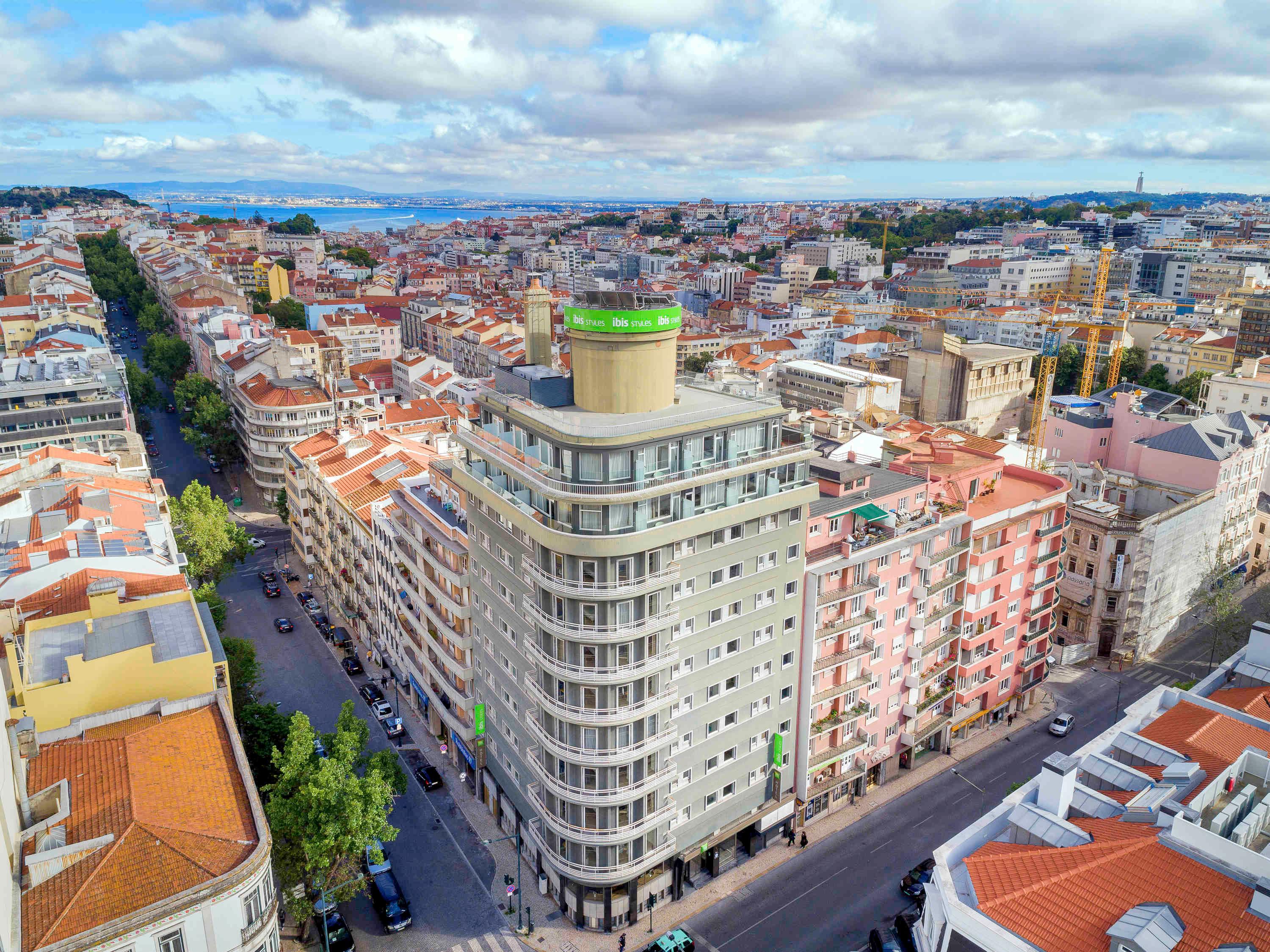 Holidays at Embaixador Hotel in Lisbon, Portugal