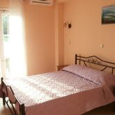 River Studios and Apartments Picture 19