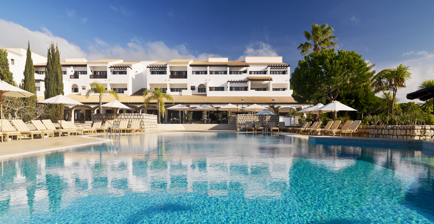 Holidays at Pine Cliffs Townhouses in Olhos de Agua, Albufeira