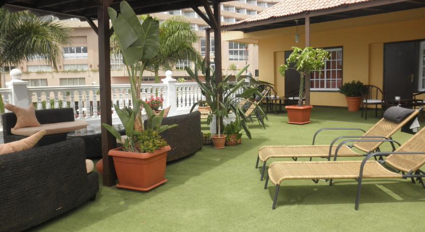 Holidays at Villa Las Flores in San Eugenio, Costa Adeje