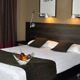 Medium Valencia Hotel Picture 3