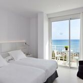 HM Tropical Hotel Picture 5