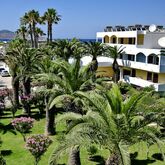 Tropical Sol Apartments Picture 4