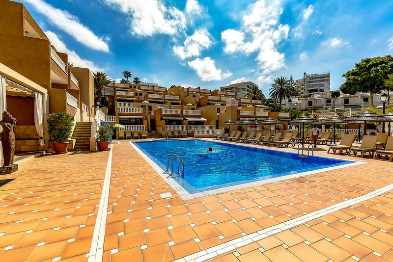 Parque De Las Americas Hotel, Playa de las Americas, Tenerife, Canary Islands. Book Parque De