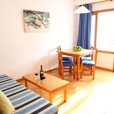 Holiday Park Apartments Picture 8