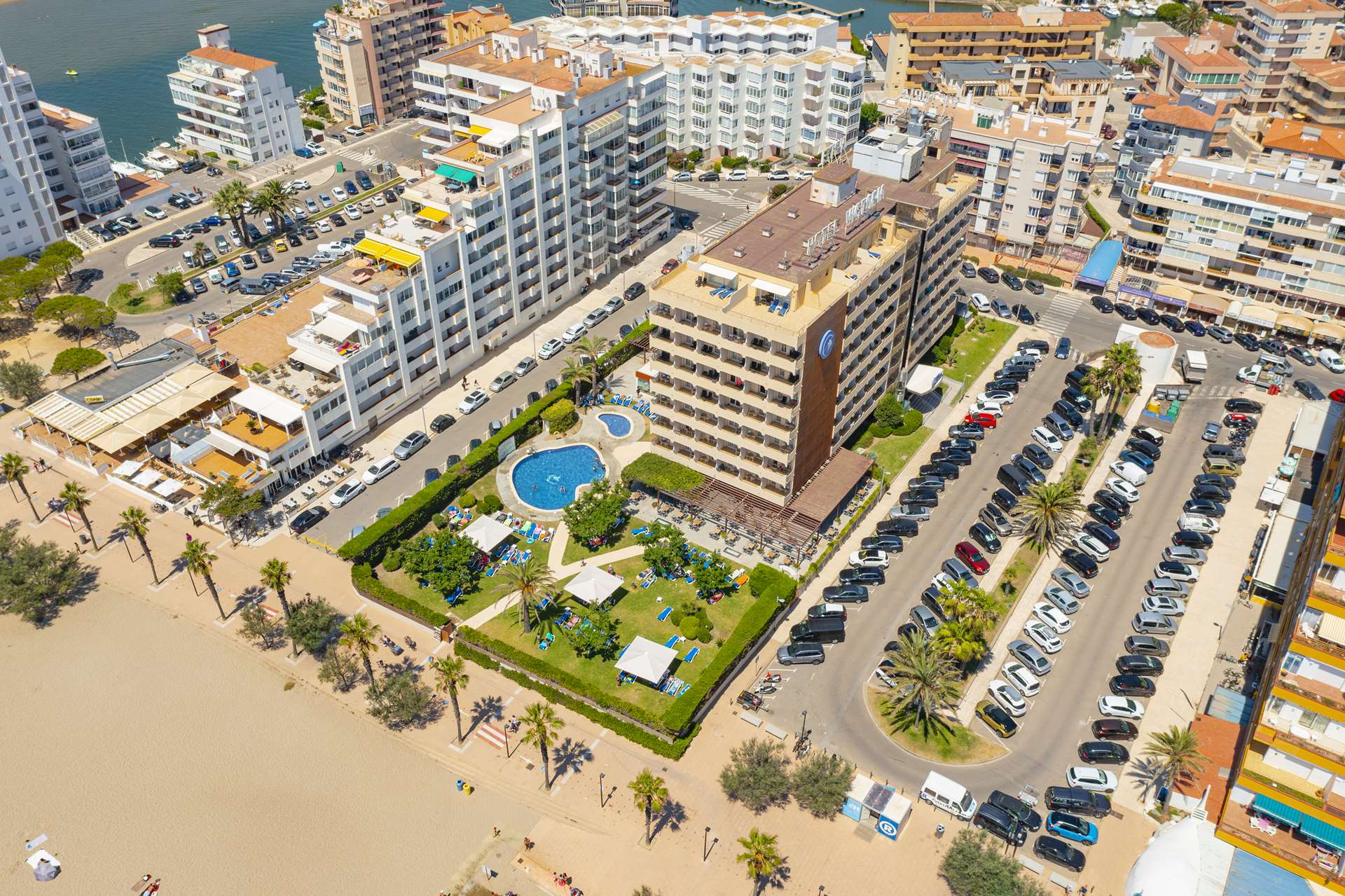 Holidays at Prestige Victoria Hotel in Roses, Costa Brava
