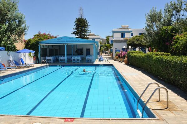 Holidays at Galeana Beach Apartments in Platanias Rethymnon, Rethymnon