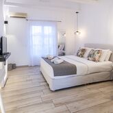 Mediterranean White Hotel Picture 11