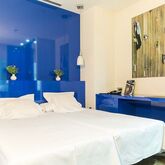 HolaHotel Del Carmen Picture 4