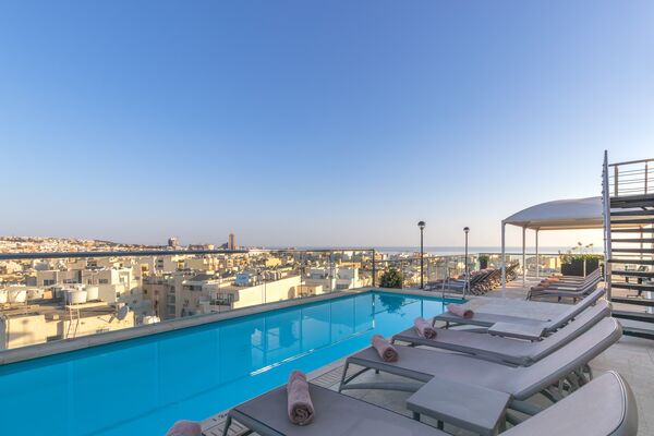 Holidays at Victoria Hotel in Sliema, Malta