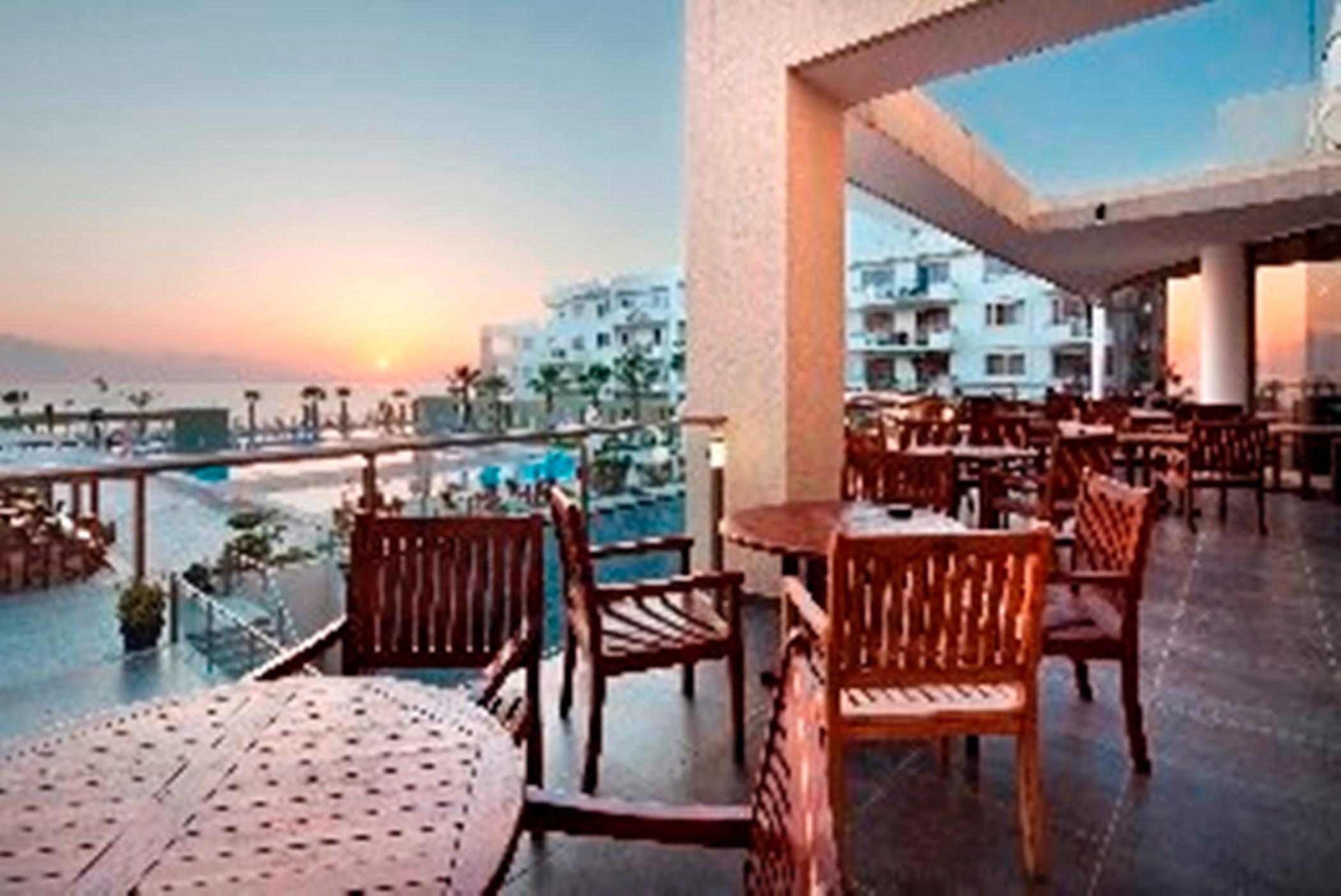 Capital Coast Resort & Spa Hotel Picture 9