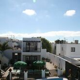 Las Lilas Apartments Picture 3