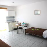 Acropolis Apartments Hotel Picture 9