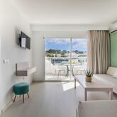 Ferrera Beach Apartments Picture 17