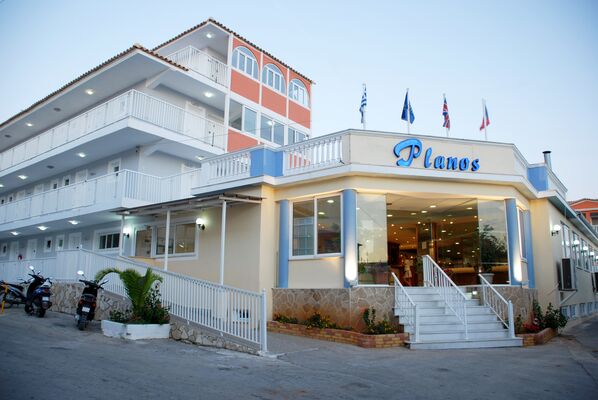 Planos beach best sale hotel tsilivi zante