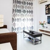 Abril Apartments Picture 7
