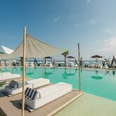 Blue Carpet Luxury Suites Picture 4