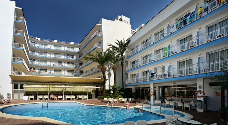 Miami Hotel, Calella, Costa Brava, Spain. Book Miami Hotel online