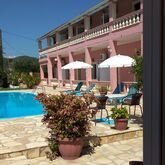 Elena Pool Apartments Picture 5