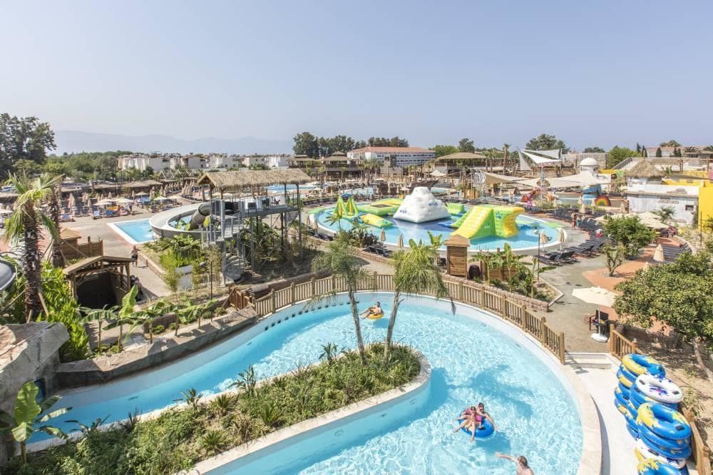 Holidays at Atlantique Holiday Club in Kusadasi, Bodrum Region