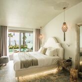 Blue Carpet Luxury Suites Picture 11