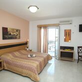 Sarantis Hotel Picture 13