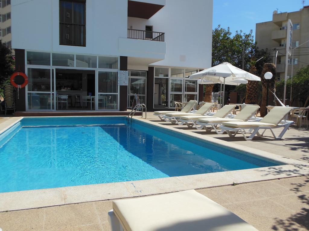 Holidays at Es Canto Bossa Apartments in Playa d'en Bossa, Ibiza