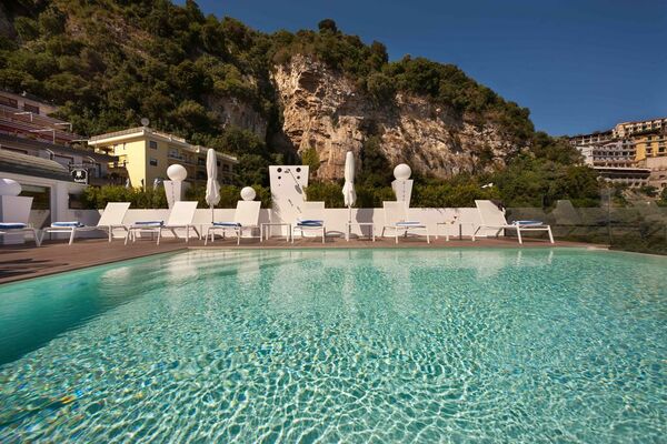 Holidays at Rivage Hotel in Sorrento, Neapolitan Riviera