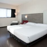 Ilunion Barcelona Hotel Picture 2