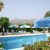 Summery Hotel Picture 2