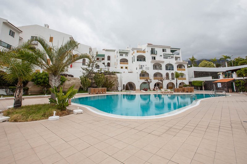 Holidays at Pueblo Torviscas Hotel in Torviscas, Costa Adeje