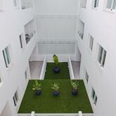 Los Angeles Apartments Picture 11