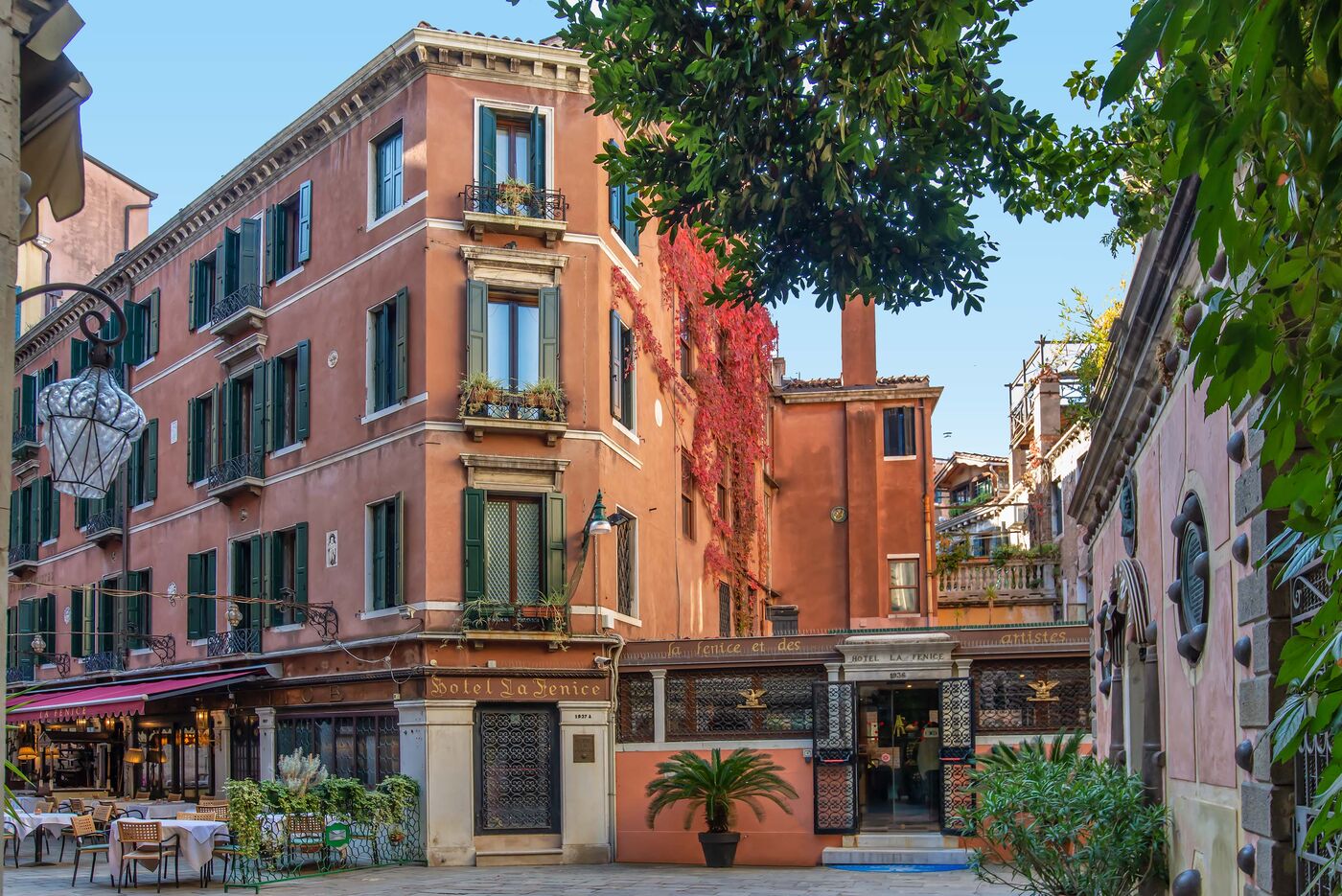 Holidays at La Fenice Et Des Artistes Hotel in Venice, Italy
