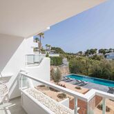 Ferrera Beach Apartments Picture 16
