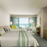Courtyard Cadillac Miami Beach Oceanfront Picture 2
