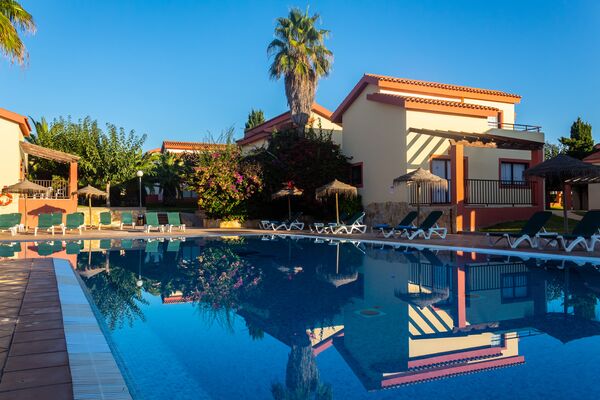 Holidays at Nuramar Apartments in Cala'n Bosch, Menorca