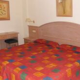 Park Plaza Apartments Picture 18