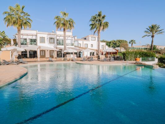 Holidays at Vale d'El Rei Resort in Carvoeiro, Algarve