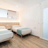 Holidays at Econotel Kensington Apartments in Magaluf, Majorca